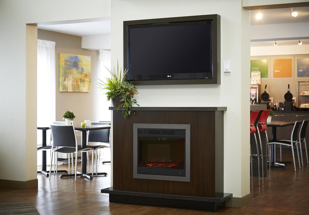 Comfort Inn East Moncton Eksteriør bilde