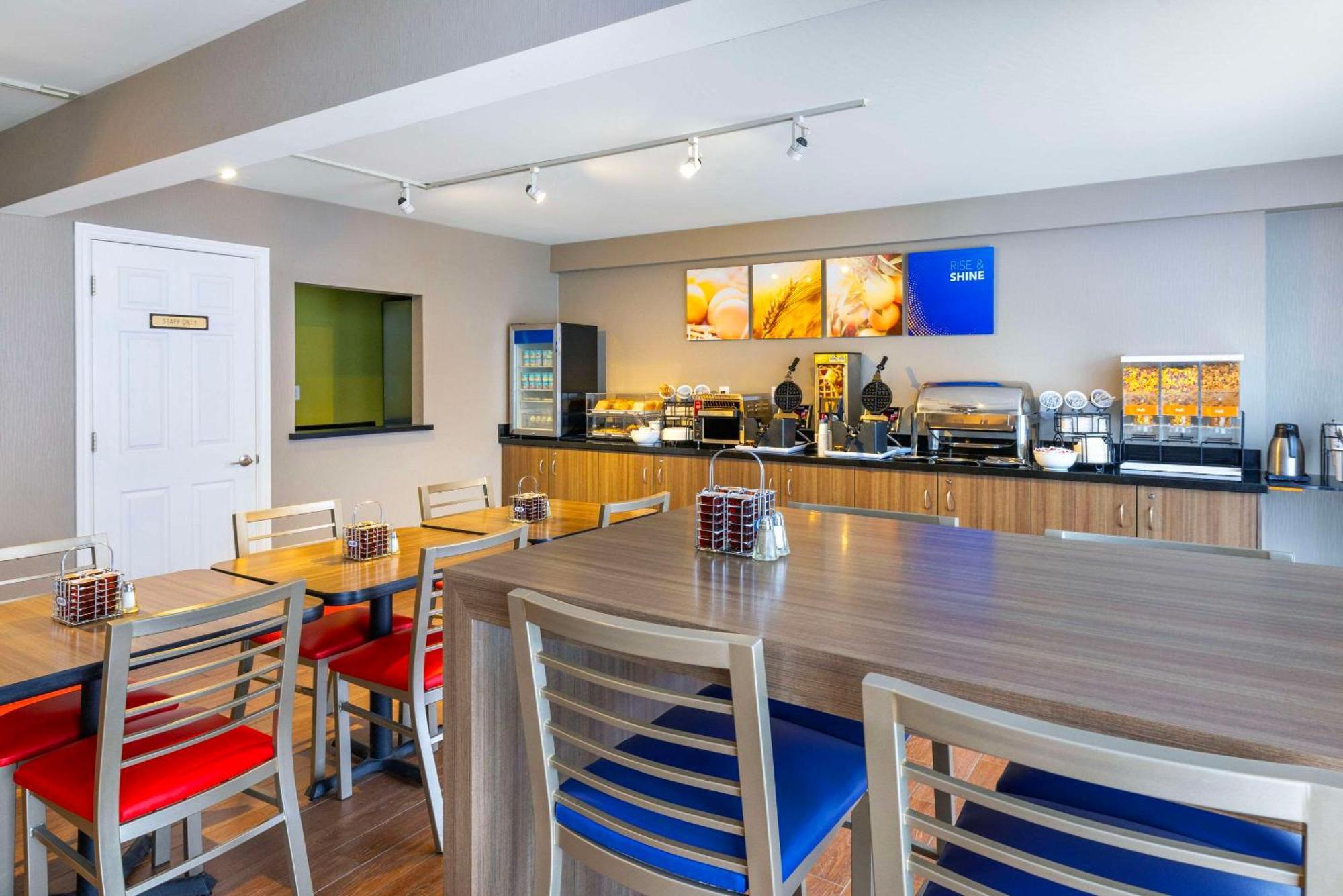 Comfort Inn East Moncton Eksteriør bilde