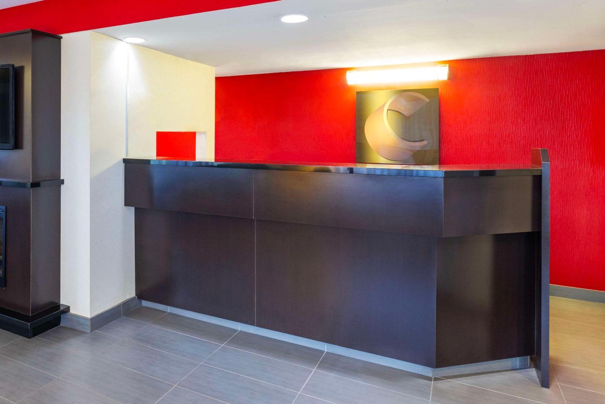 Comfort Inn East Moncton Eksteriør bilde